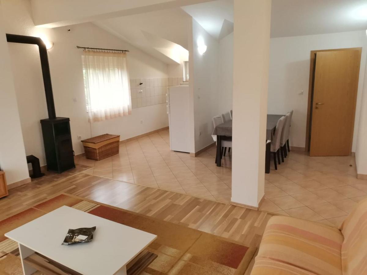Trilj Apartman Jurika Kültér fotó