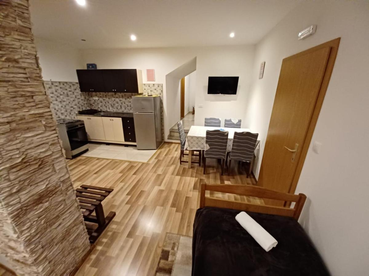 Trilj Apartman Jurika Kültér fotó